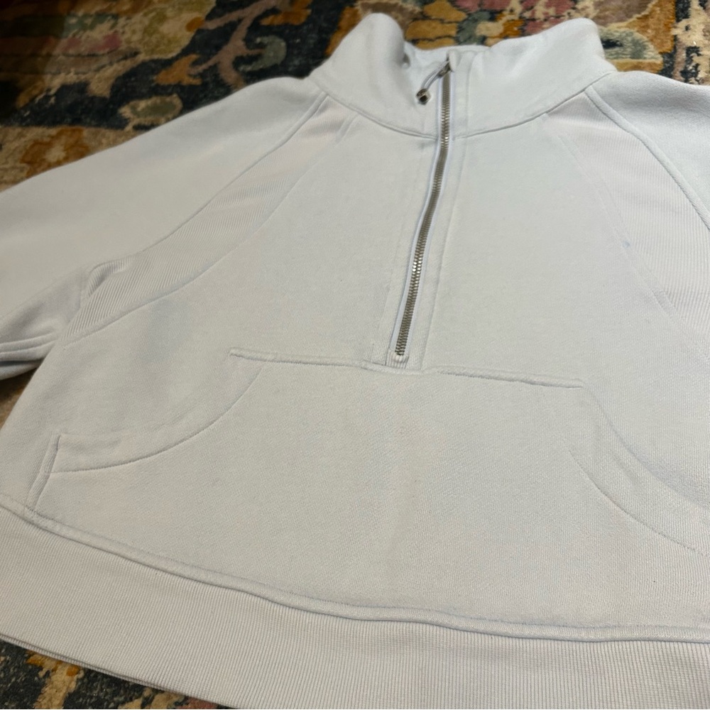 lululemon athletica Scuba Cropped - Light Blue - XS/S - Picture 4 of 10